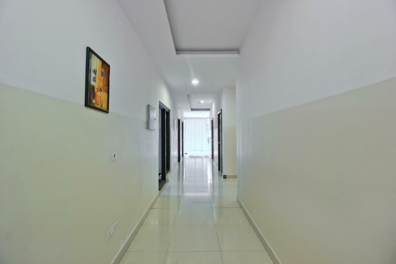 Oyo Flagship 463 Banjara Hills Hotel Hyderabad Eksteriør billede
