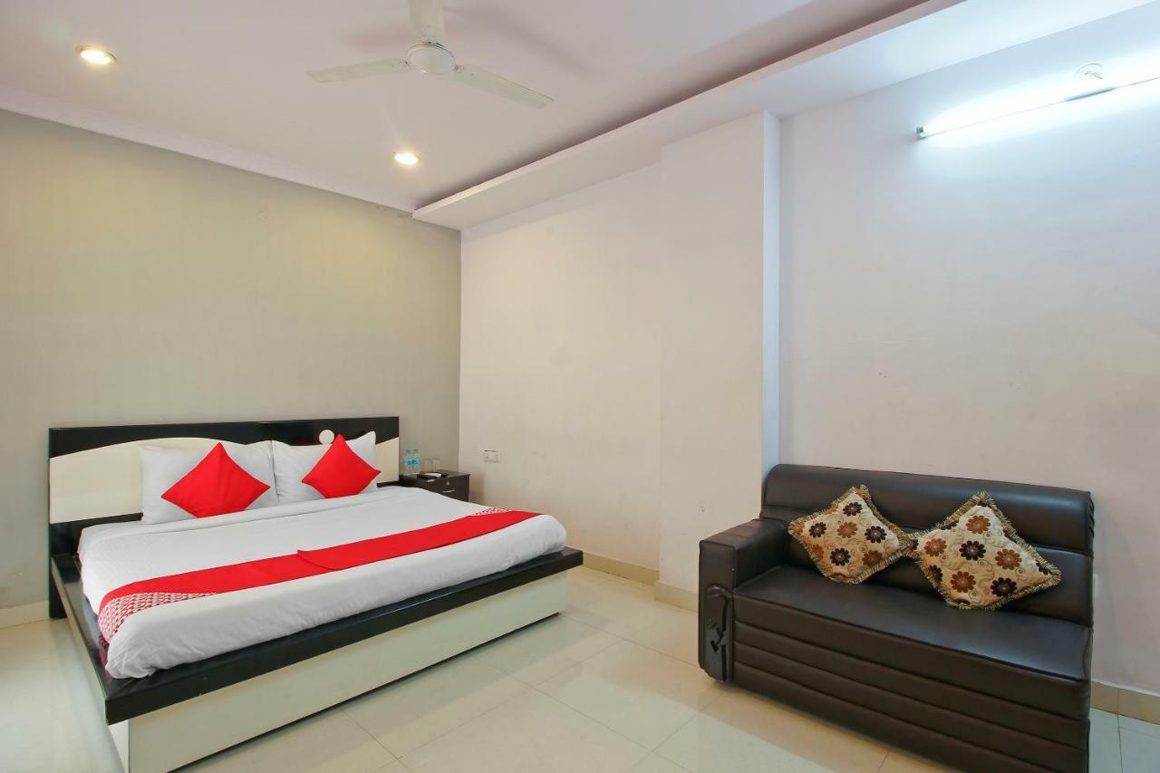 Oyo Flagship 463 Banjara Hills Hotel Hyderabad Eksteriør billede