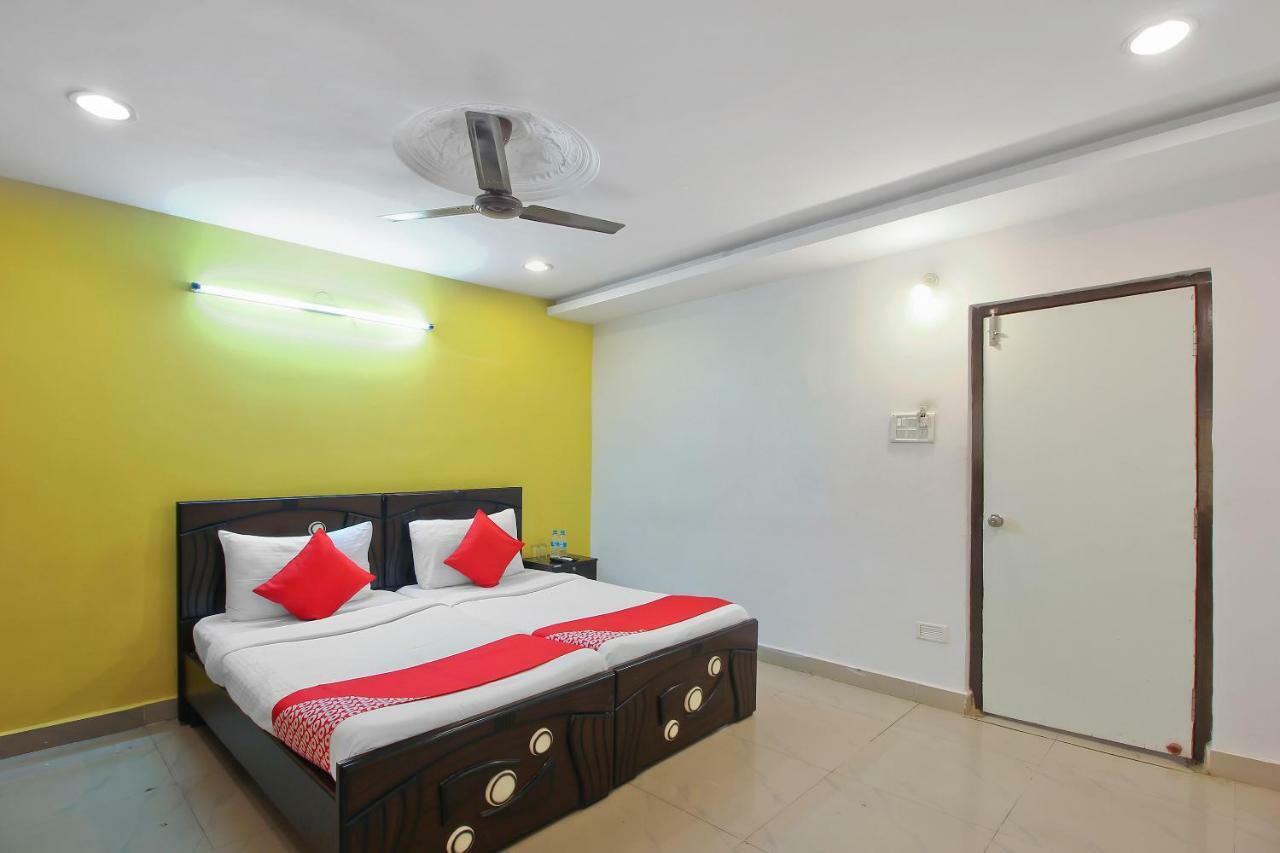 Oyo Flagship 463 Banjara Hills Hotel Hyderabad Eksteriør billede